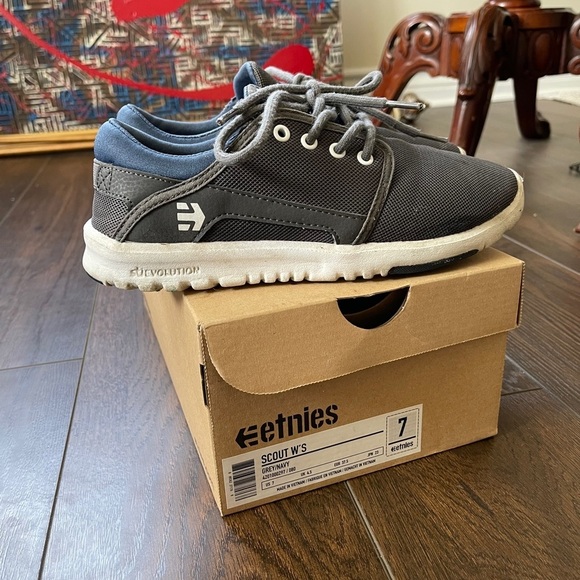 Etnies women’s scouts grey and navy - Picture 7 of 8